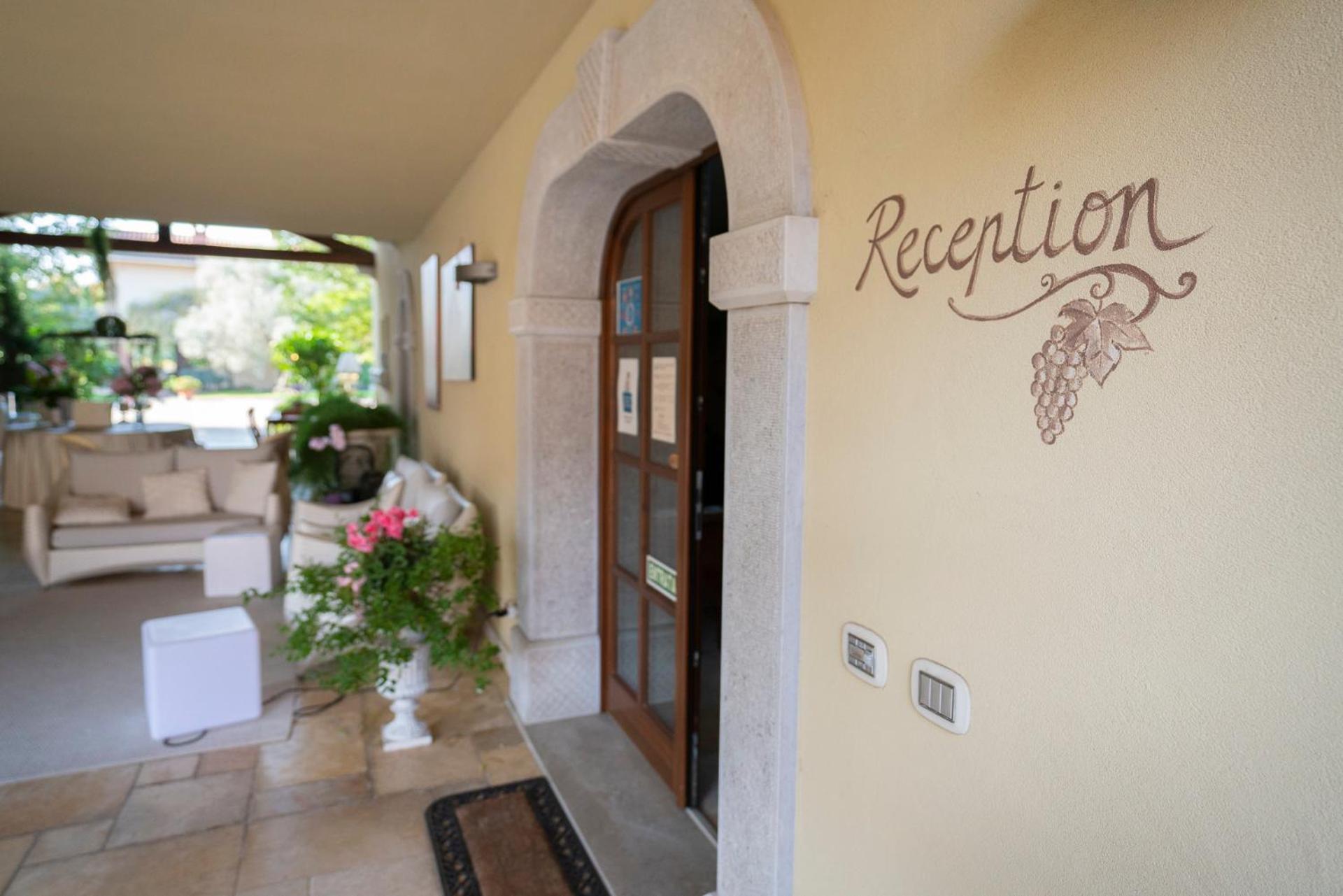 Wine Resort Luisa Mariano del Friuli Exteriér fotografie